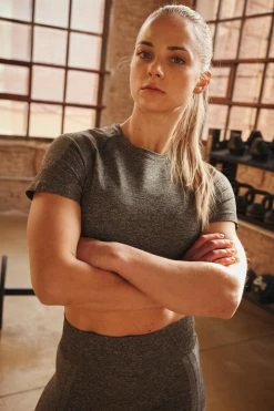 Domyos Seamless Short Sleeve Cropped Fitness T-Shirt, Women’s Exercise & Fitness Apparel