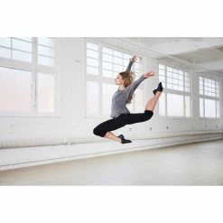 Domyos Women's Dance Long-Sleeve Lightweight T-Shirt Exercise & Fitness Apparel