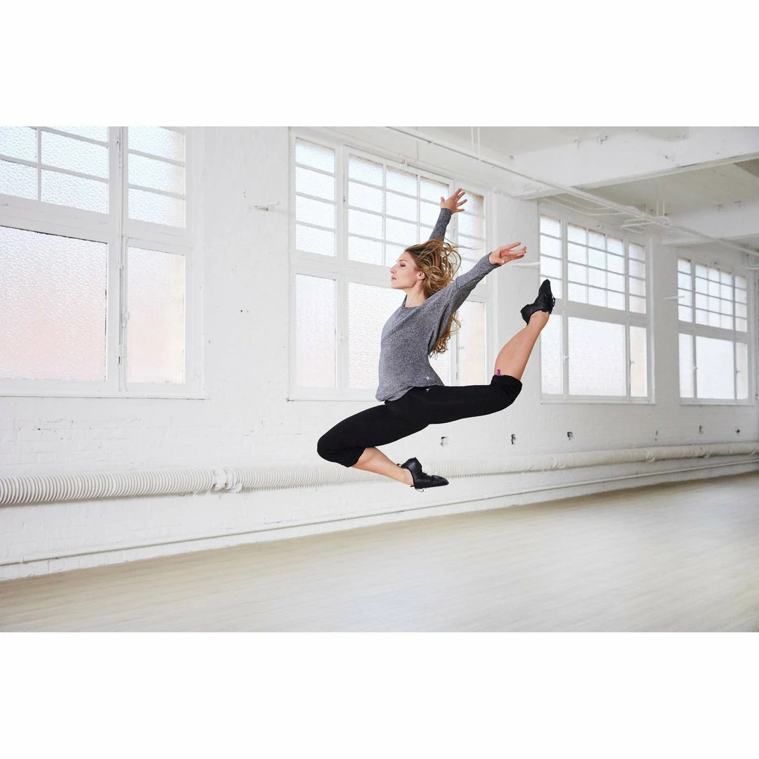 Domyos Women's Dance Long-Sleeve Lightweight T-Shirt Exercise & Fitness Apparel