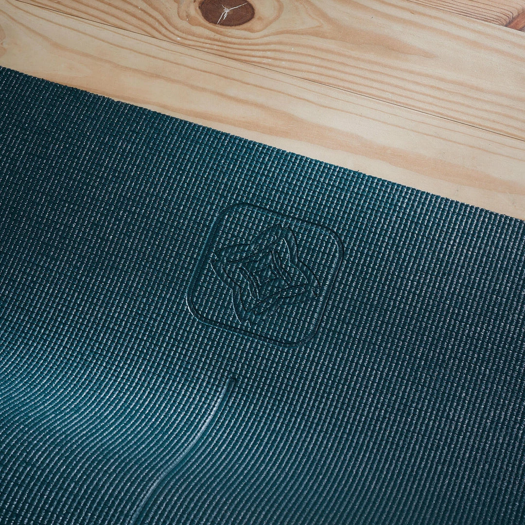 Kimjaly Gentle Yoga Comfort Mat 173 Cm ⨯ 61 Cm ⨯ 8 Mm - Dark Blue Palms