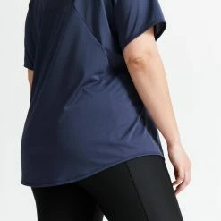 Domyos Breathable Curved Hem Workout T-Shirt, Women’s Exercise & Fitness Apparel