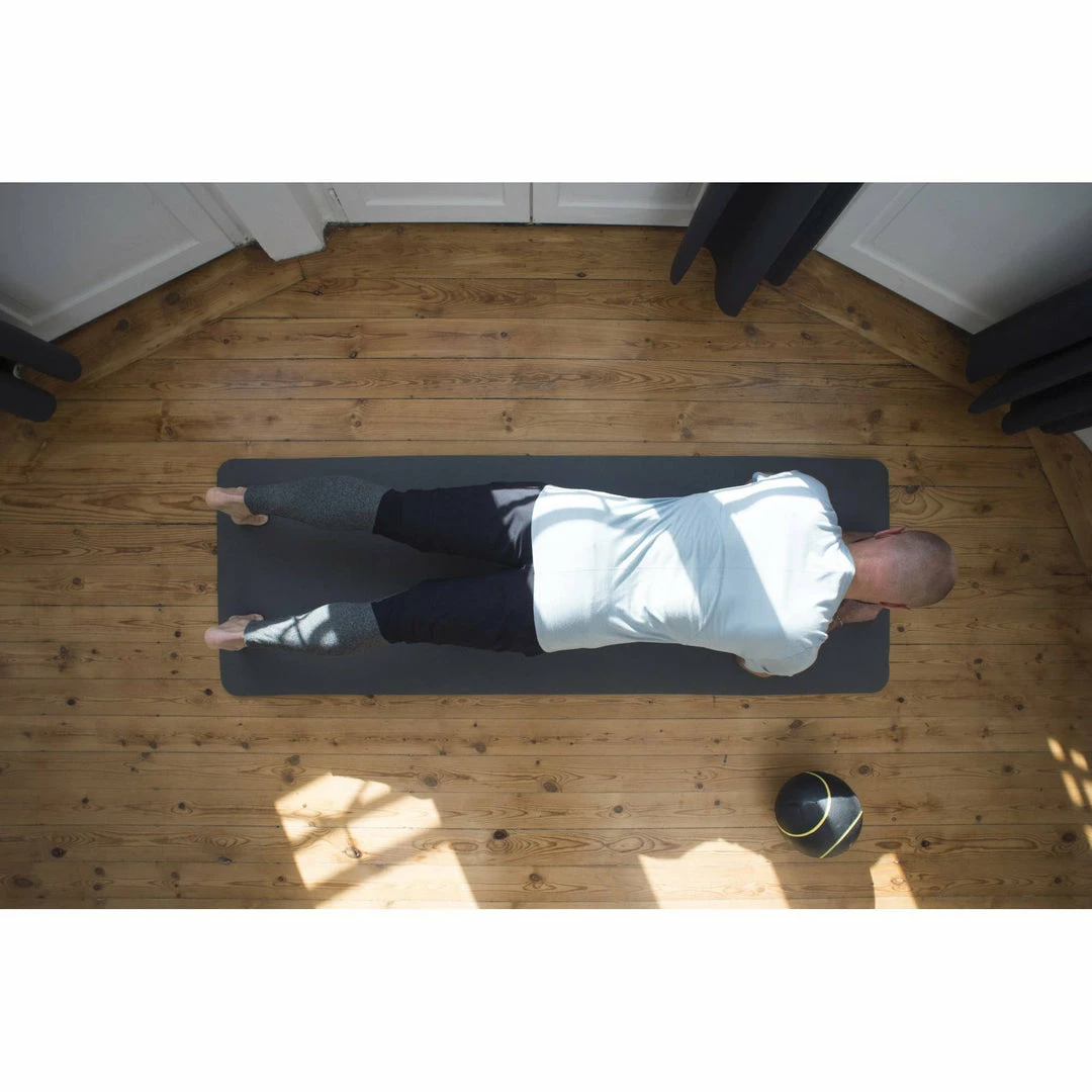 Domyos Exercise & Fitness Apparel Gym Stretching And Pilates Slim-Fit V-Neck T-Shirt 900