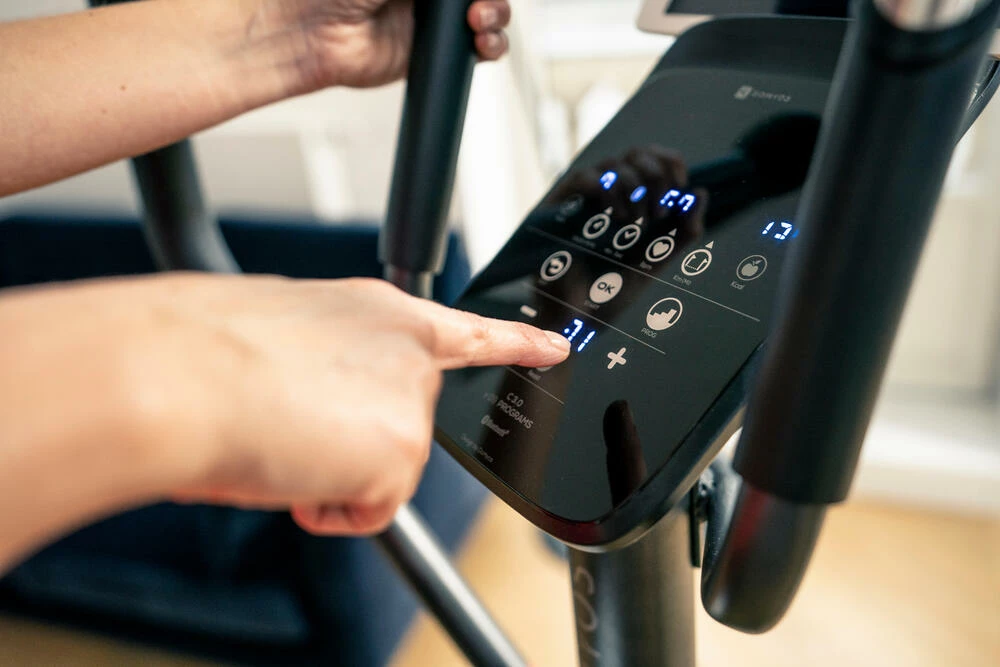 Domyos EL500, Smart Connect Elliptical Exercise Machine