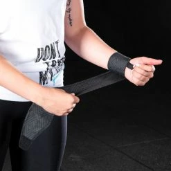 Domyos Cross-Training Wrist Wraps Exercise & Fitness Apparel