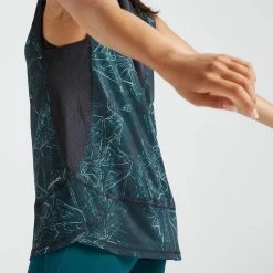 Domyos Women's Fitness Cardio Training T-Shirt 520