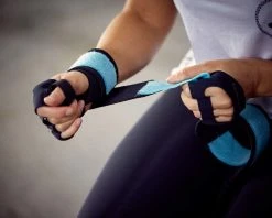 Domyos Weight Training Velcro Wrist Wraps