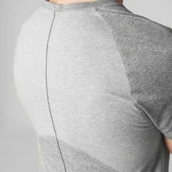 Domyos Exercise & Fitness Apparel Gym Stretching And Pilates Slim-Fit V-Neck T-Shirt 900